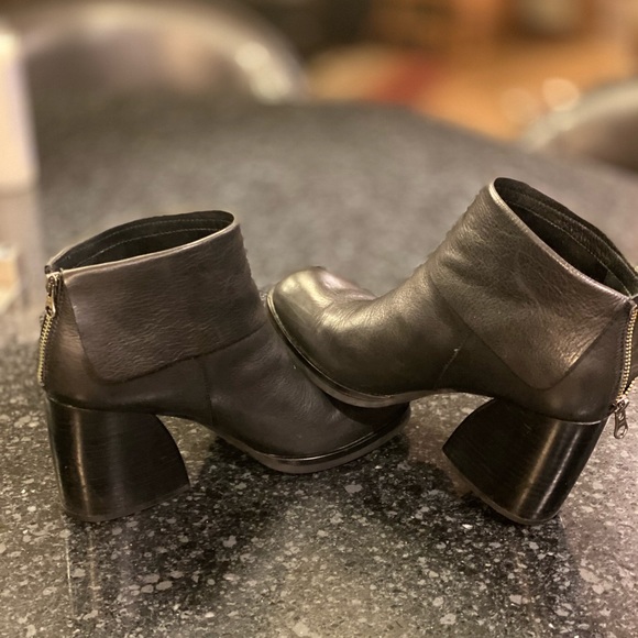 Kork-Ease Shoes | Kork Ease Seri Leather Bootie | Color: Black | Size: 9.5 | Sunray9094's Closet